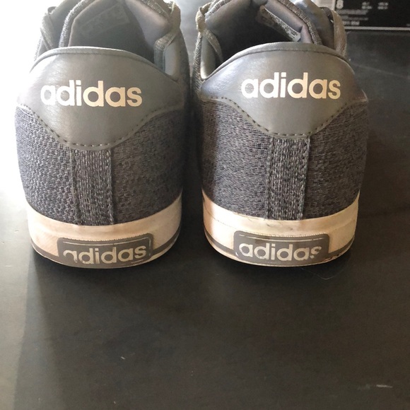 Adidas gray three stripe sneakers size 8.5 - Picture 3 of 5